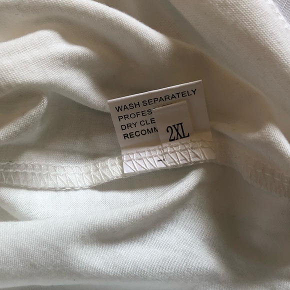 NWOT T-shirt from Online Boutique - Picture 3 of 4